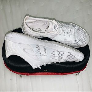 nfinity vegeance cheer shoes